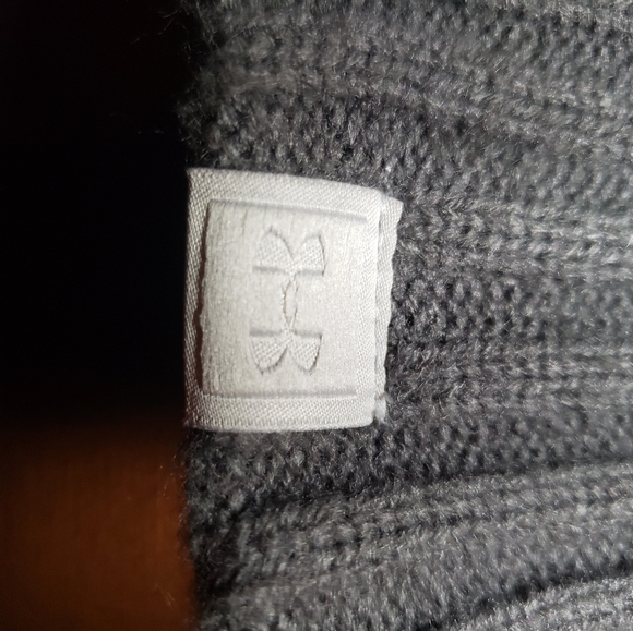 Under Armour Womens Winter Hat Gray Winter Beanie Womens Under Armour Skull Cap! - Picture 2 of 8